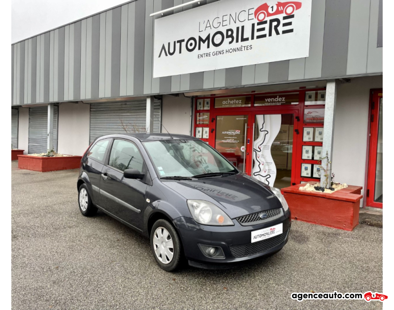 Achat voiture occasion, Auto occasion pas cher | Agence Auto Ford Fiesta Phase 2 1.2 i 16V 75 cv Gris Année 2007 Manuelle Essence